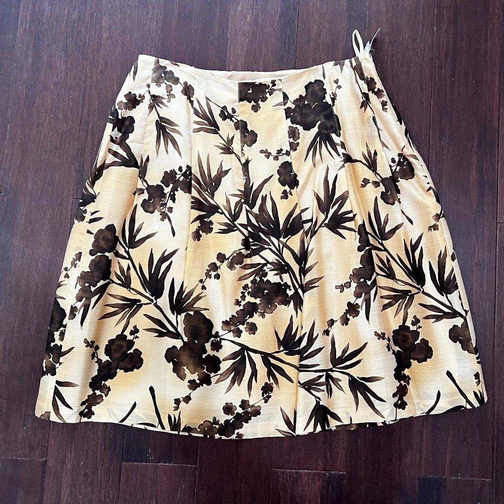 NWT - Talbots Womens Petite Skirt - Pleated Floral Silk Blend A-Line